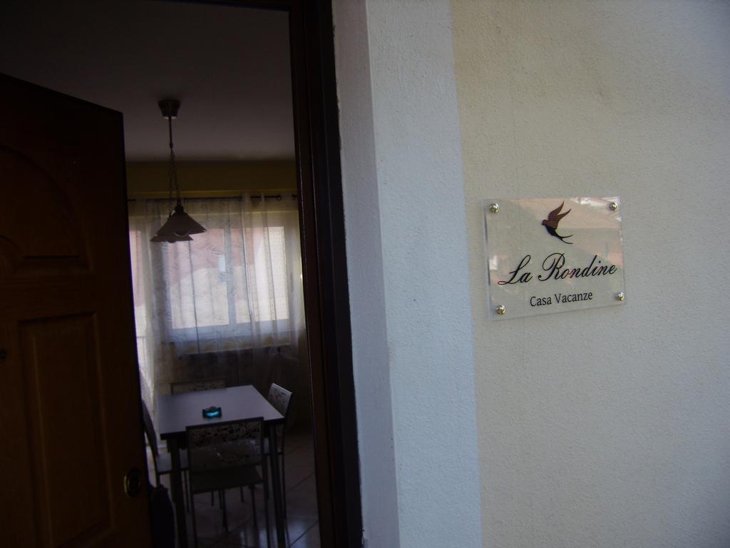 Casa Vacanza La Rondine Валмонтоне Екстериор снимка